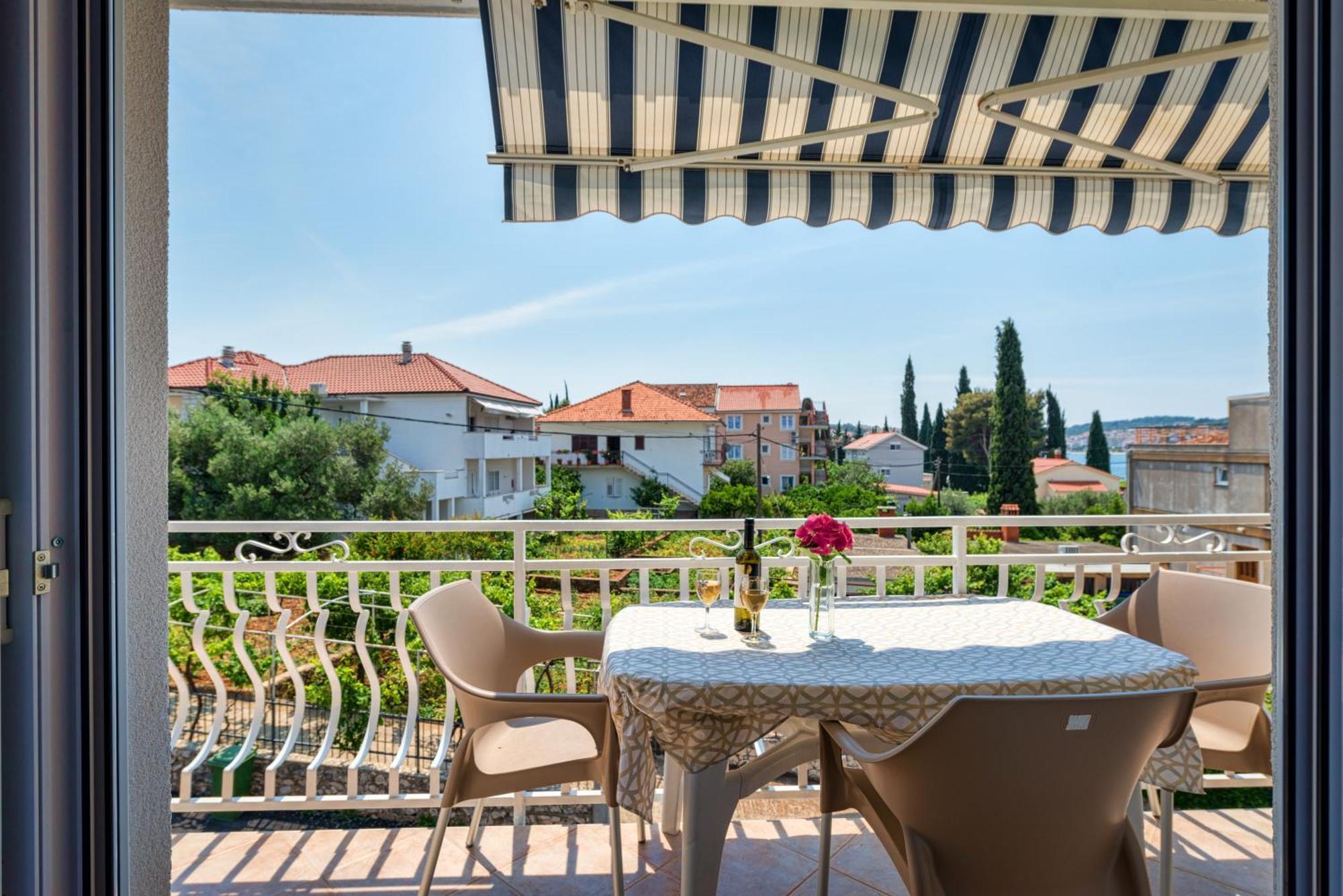 Villa Daniela Трогир Экстерьер фото