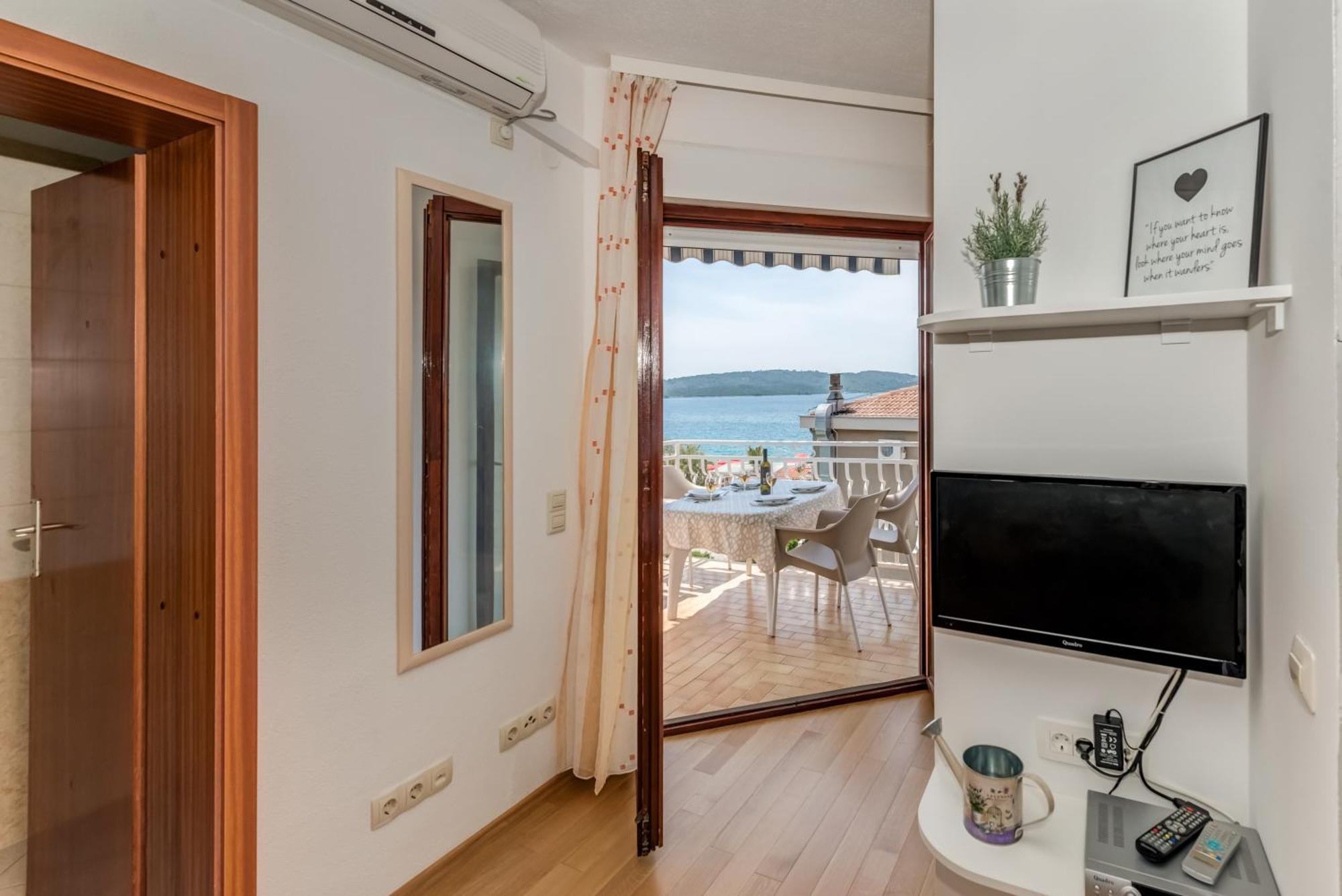 Villa Daniela Трогир Экстерьер фото