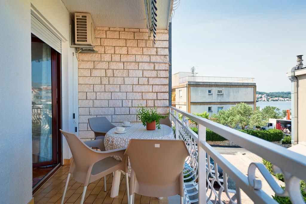 Villa Daniela Трогир Экстерьер фото